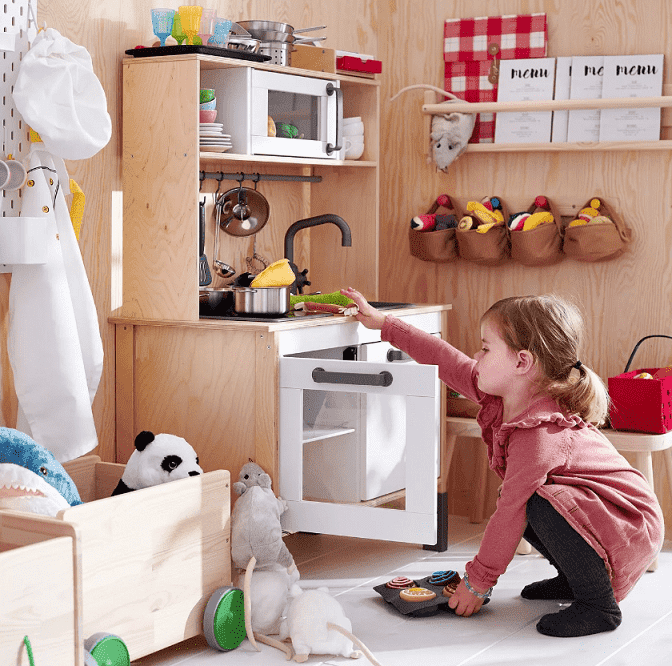 Современные кухни. Советы для повышения комфорта ваших детей на кухне